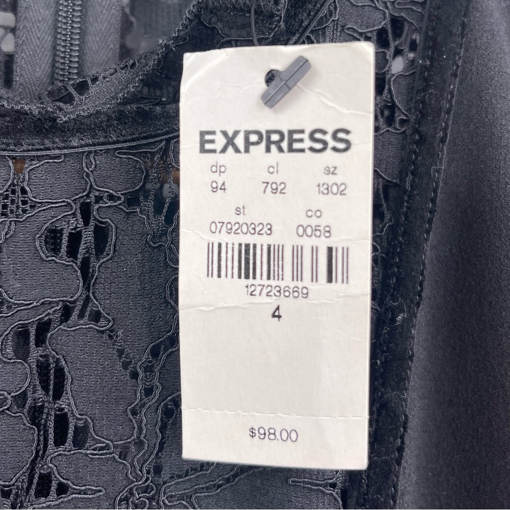 NWT EXPRESS BLACK LACE JUMPSUIT LONG SLEEVE VELVET TRIM
Size 4 - Picture 9 of 13